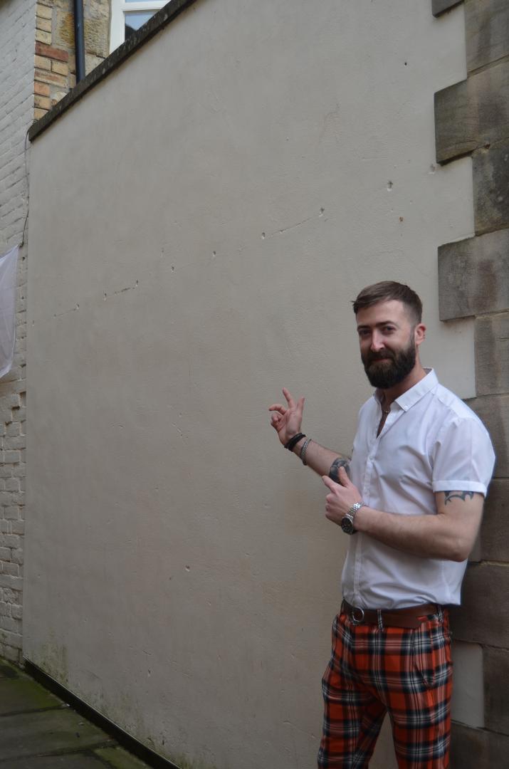 Micro pub looks for a beer-loving ‘Banksy artist’