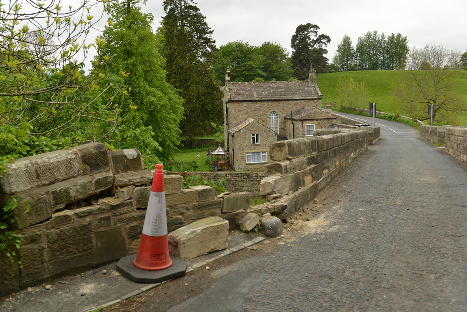 Bridge closed after lorry crash
