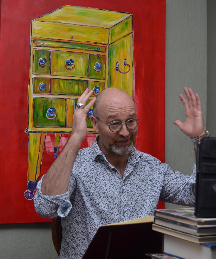 David produces his own online shows during enforced break from TV filming