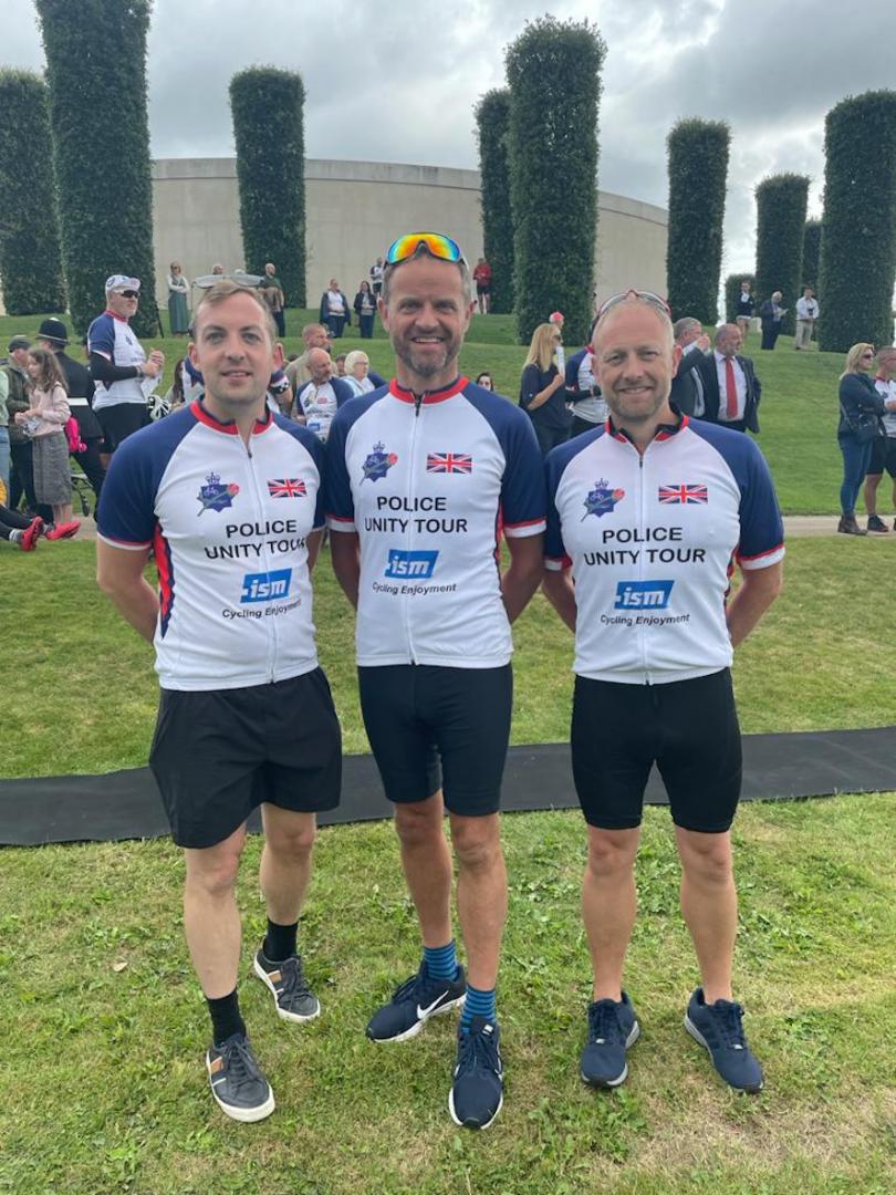 Police inspector raises £800 in memory of fallen colleague