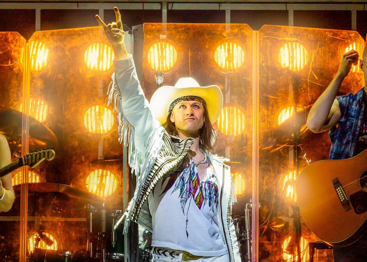 Review of Rock of Ages – Darlington Hippodrome