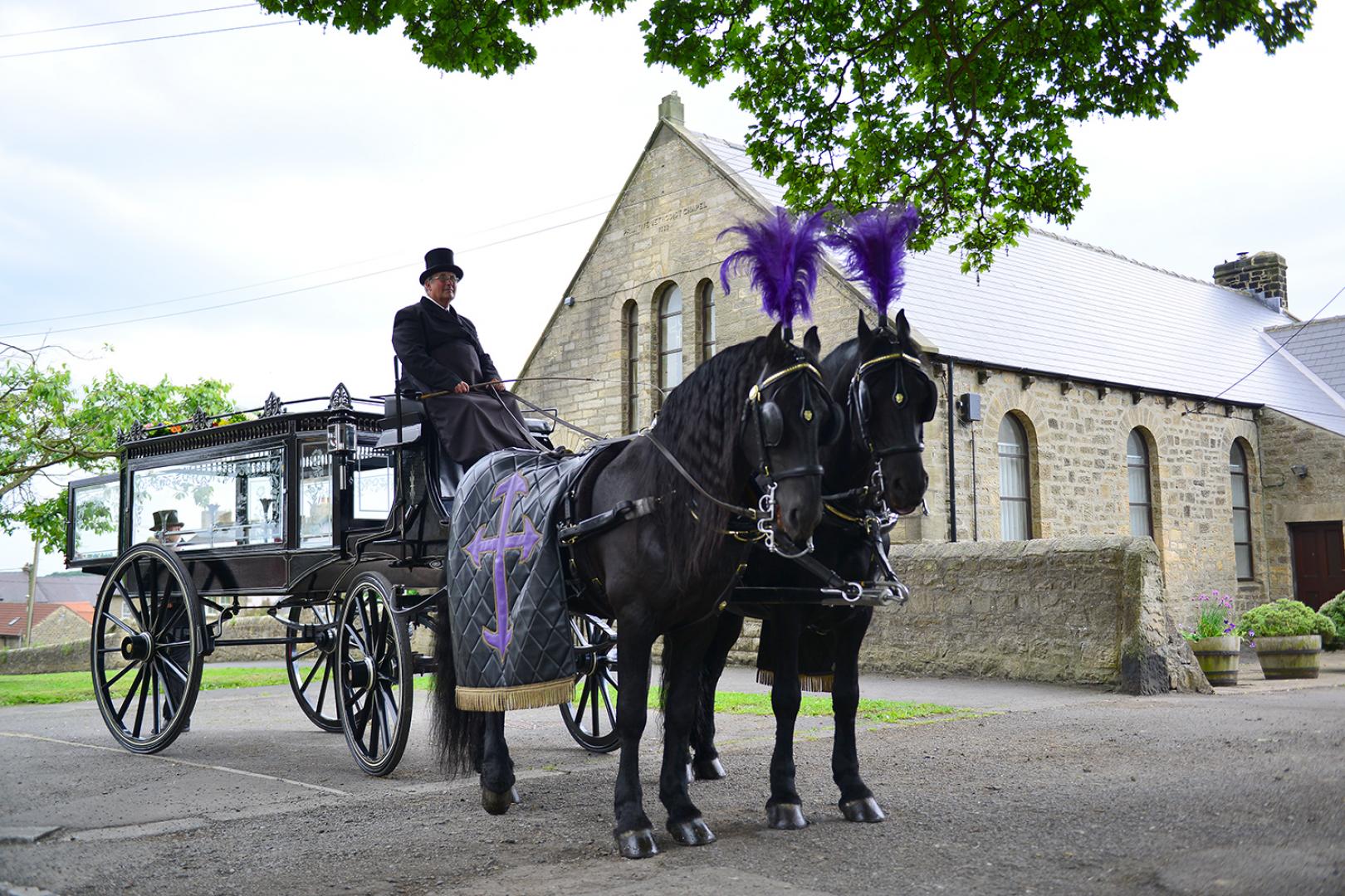 Remarkable Gladys gets her final wish – to ride in a horse-drawn carriage