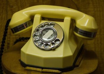 ‘Losing landlines will put lives at risk during power cuts’