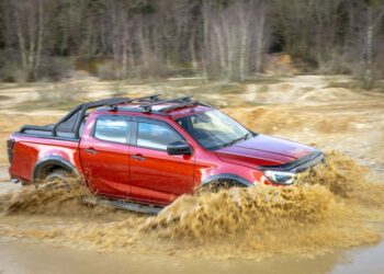 Isuzu D-Max V-Cross inspires you to keep on trucking