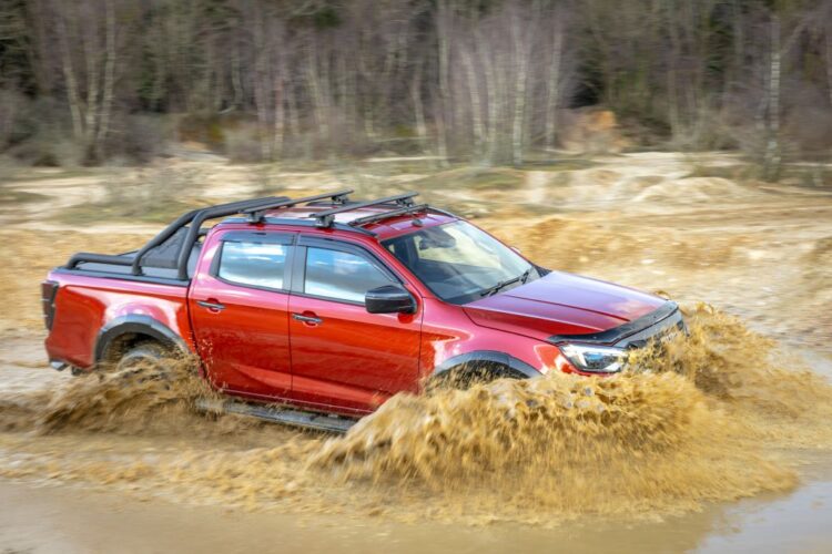 Isuzu D-Max V-Cross inspires you to keep on trucking